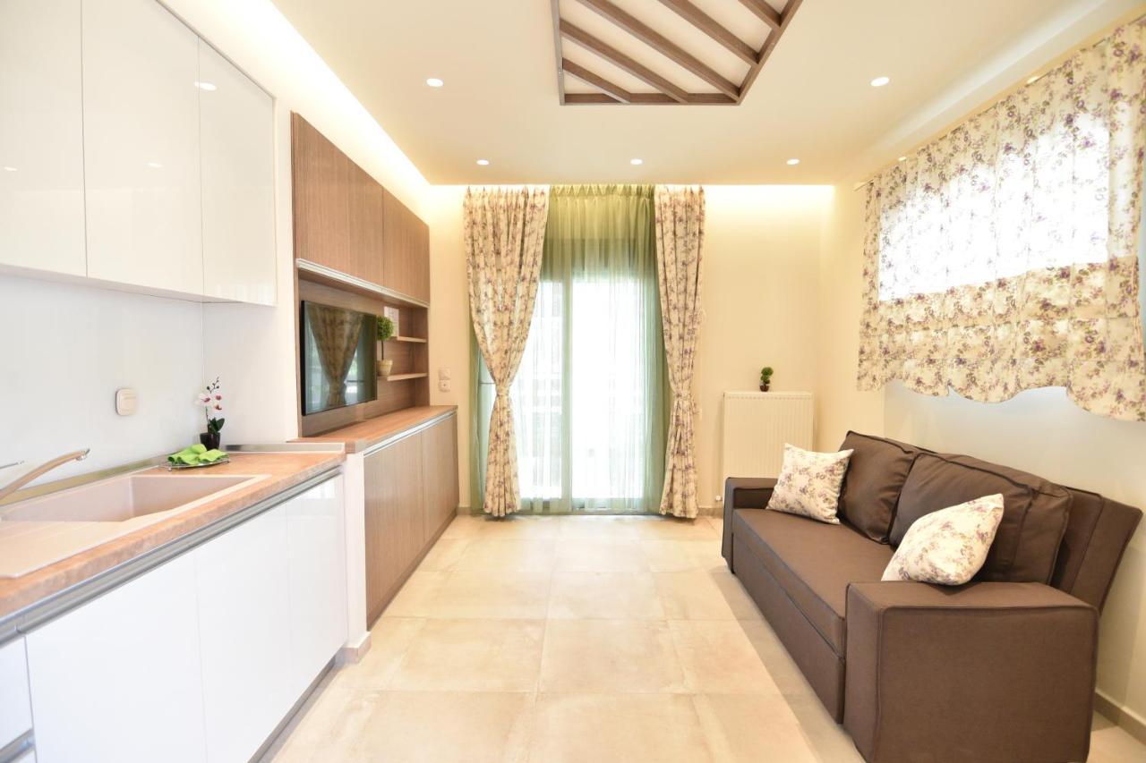 On Board Luxury Studios Sarti Luaran gambar